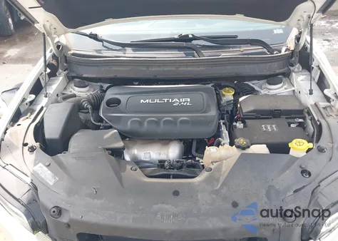 2019 Jeep Cherokee Latitude Plus 4X4 from USA, damaged, VIN 1C4PJMLB1KD140621